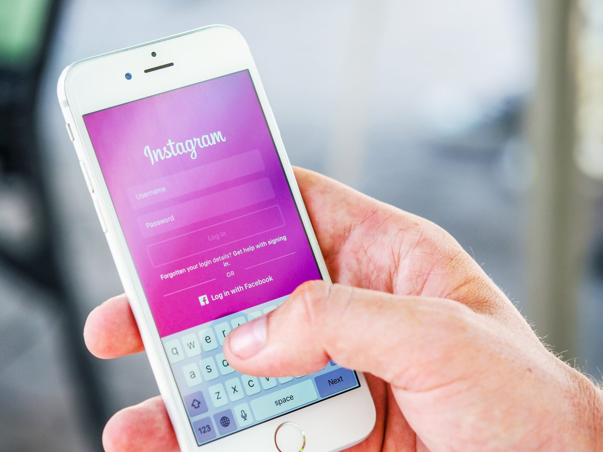 Blank Creation Maximizing Your Business Potential: A Guide to Using Instagram Effectively